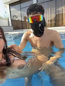 Princess_liz69 - Naked + oil in ass+ plug anal + photo 😈