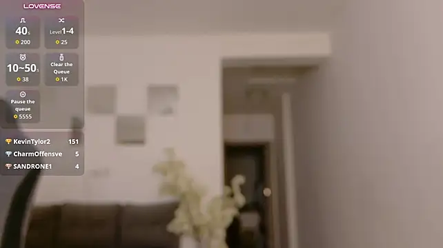 LovelyBianca - PUSSY PLAY💦😈