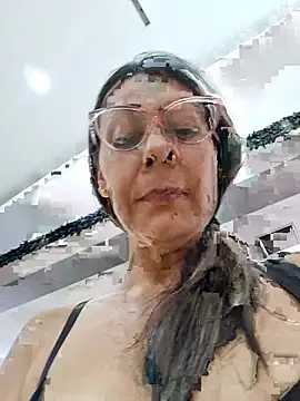 Mia-funny20