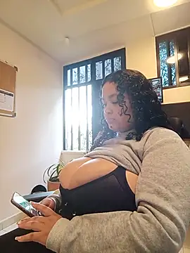 KITY_HILL - Suck boobs