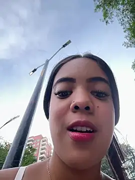 NAUGHTY_LITTLE_18 - OPEN PUSY IN THE PARK🤭😈