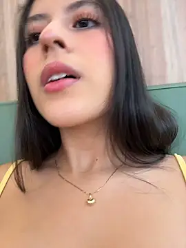 Juanita-Diaz - TOPLES UNDER THE TABLE + SPITTING💦💦