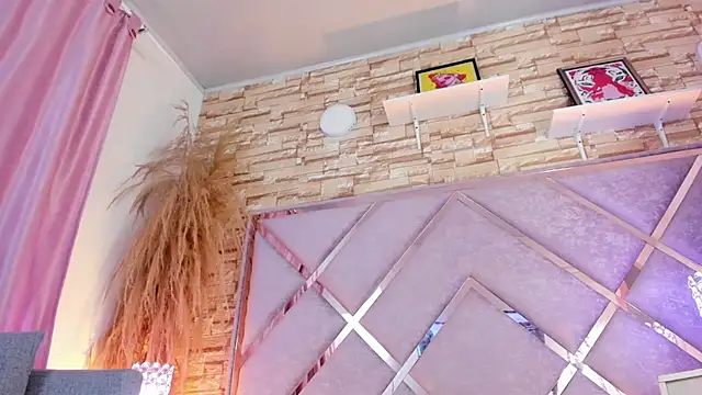 Lucy_davies - Sexy Naked + 5 min lush