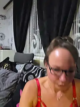 Fuxy-love69 - 🔥LT 2 ViD + footjob dildo