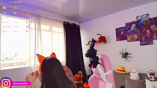 Nicorobinn - Hard slaps my juicy butt+fisting in ass