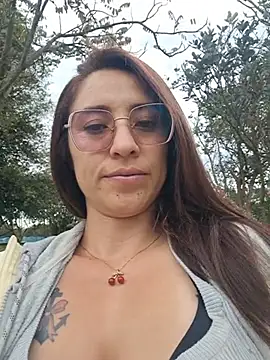 VALERY-94 - Off bra in public 😈🔥