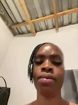 LuciousLips96 - Last tipper request anything