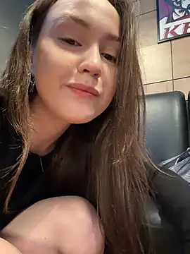 Peachy_Dream - take off my shorts in kfc! u ready??