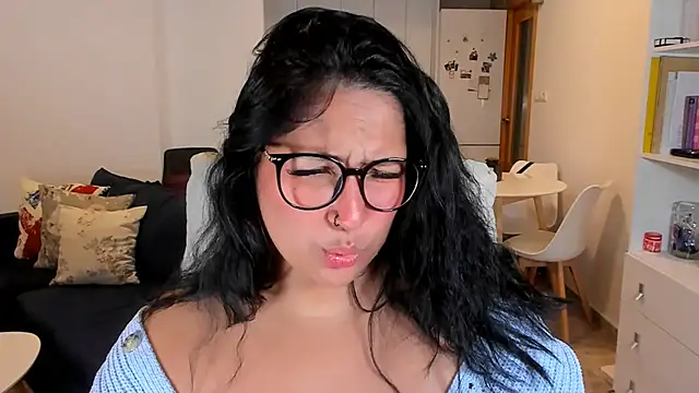 ItsmeDannax - Show boobs tease❤️