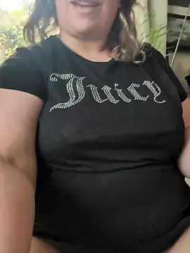 Canadian_BBW - Naked throbbing Wet pussy