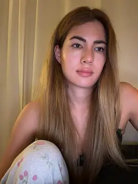 ClaireBree - last tipper wins 5 lesbian porns