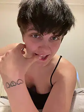 YoungMoxy - Show Pussy <3