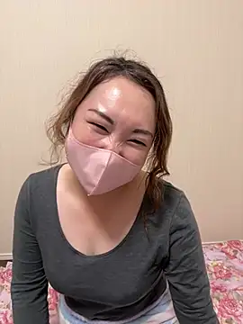 Anna_22 - インナーぽいしてGカップブラの谷間あーっぷ