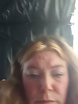 BettyandGold - 10 push ups