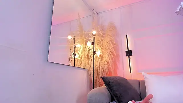 LauraCarther - double penetration + oil in the ass