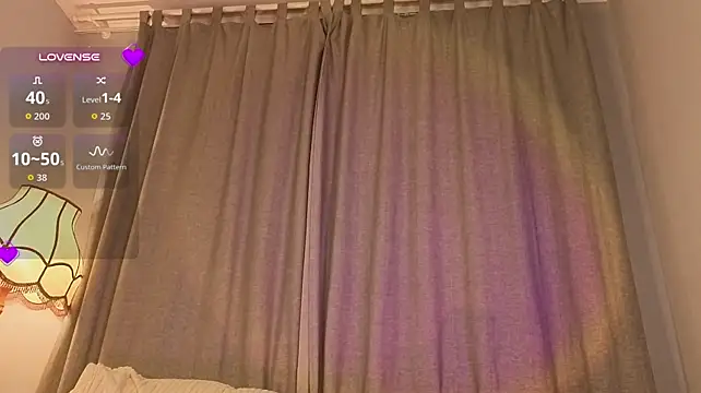 Spice4you - Flasg tits and play nipples