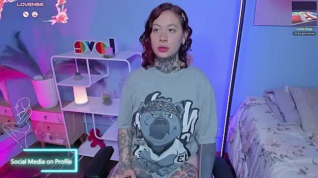 ViolettaBaker_ - Whap / video / Control lovense 🐦‍⬛🖤