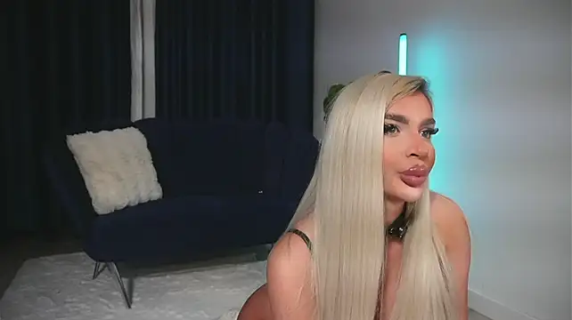 ChrystalCade - make my pussy to explode