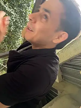 Dominiofit - Show cock in public x1
