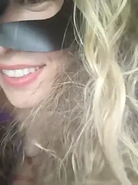 Lilianroses - Fuck my pussy with Lush close up