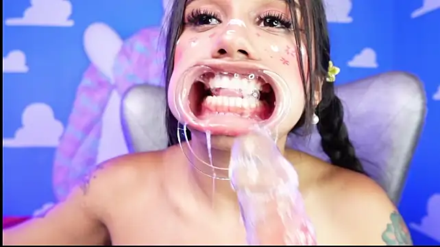 Foxy_samy - destroyed make up with sloppy saliva