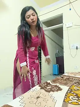 Heena-khan-12 - Boobs show and face show