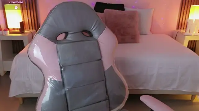 _meliblue - TWO FINGERS IN MY PUSSY DOGGY STYLE