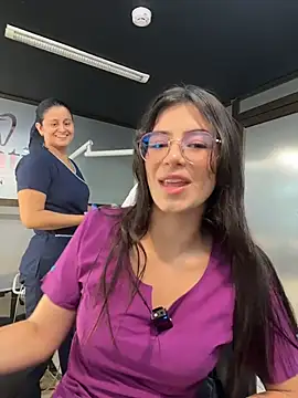 Iris_cuteface - hot massage on tits 🙈😍