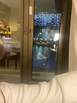 AnnaFlowerBabe - 🍓Come closer + eyecontact