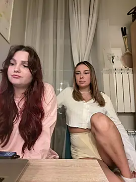 _perfect_duo - show ass (no panties)