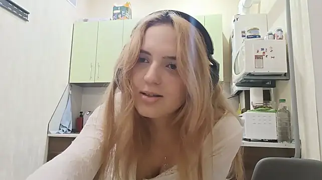 GingerThurstonson - shy dance for you🤍
