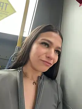 Alyshanon18 - DOWN SKIRT AND SHOW ASS🔥
