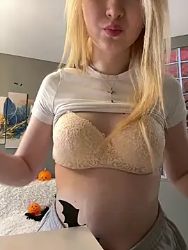 CocosikRay - underboobs😍 + close up