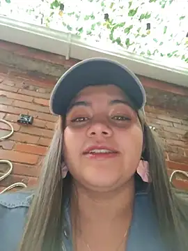 Ivy_enjoy - Oil my tits in public