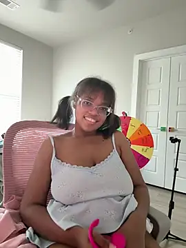 AwkwardJasminee - Playing with pussy in shower