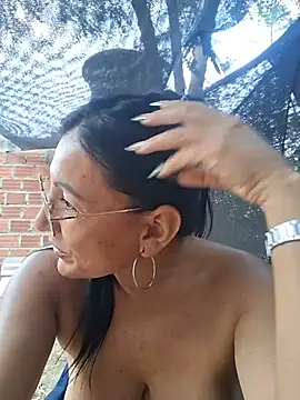 Maturexxxnaughty - I fuck myself with a big cucumber