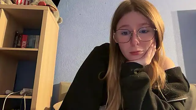 Thepretiestgirlhere - twerk en levrette nue 🥵🤤