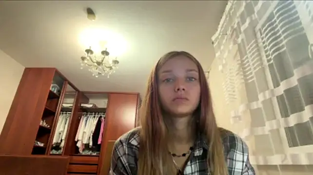Romy_Grei - Lick lips after a kiss 👅💋