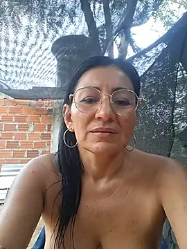 Maturexxxnaughty - I fuck myself with a big cucumber