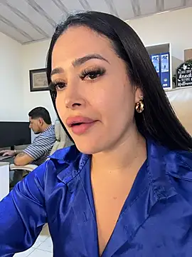 Sara_fun - finger in pussy in the office in secret
