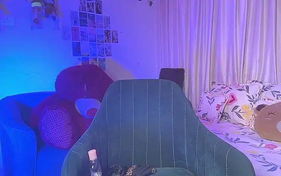 VEDA_1 - boobs flash