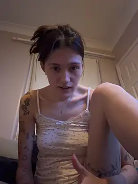 Iady - Take off shorts