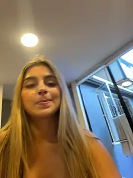 Oriana_zoeee - Play boobs