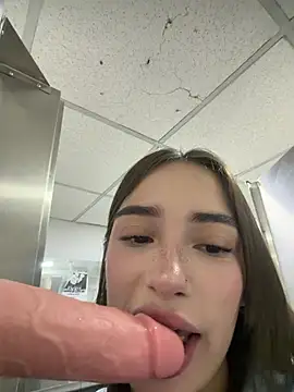 Sweet_Milaa1 - DOGGY STYLE + HIHG VIBRATIONS 😈