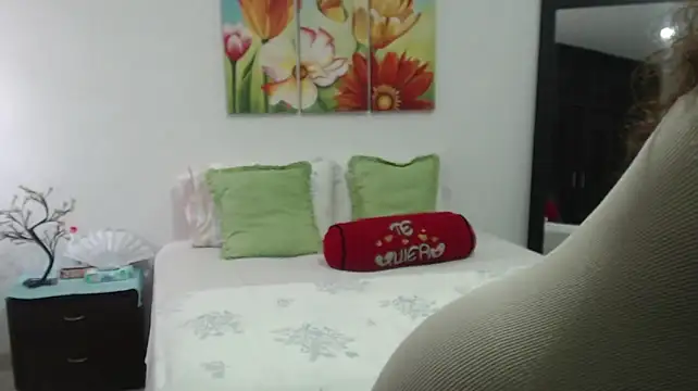BombasticASSXXX - Ride on my bed
