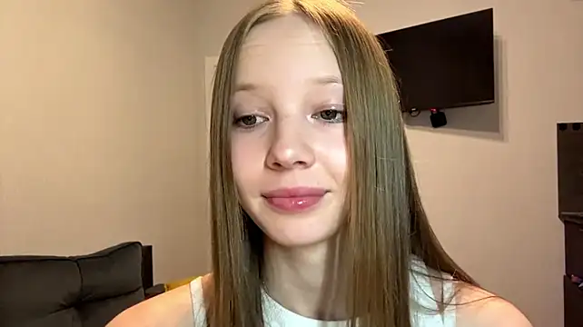 DionnaStrech - my smile will make ur day brighter <3