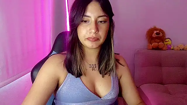 Lia_14_ - Get Naked Lia! 💛
