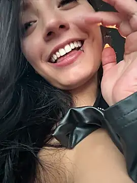 Melii_1 - Show tits