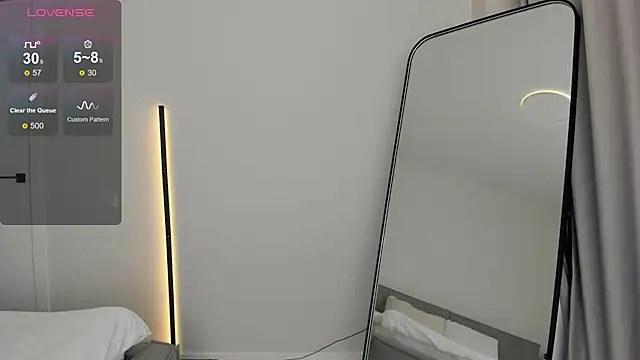 Sarahphyllis - naked strip tease