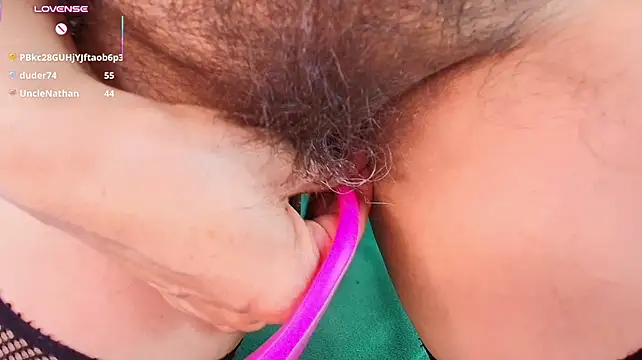 Moxa_hot - two fingers in my pussy